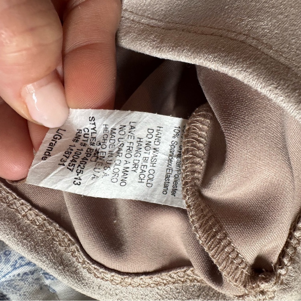 Beige/ tan suede Skort - Picture 5 of 7